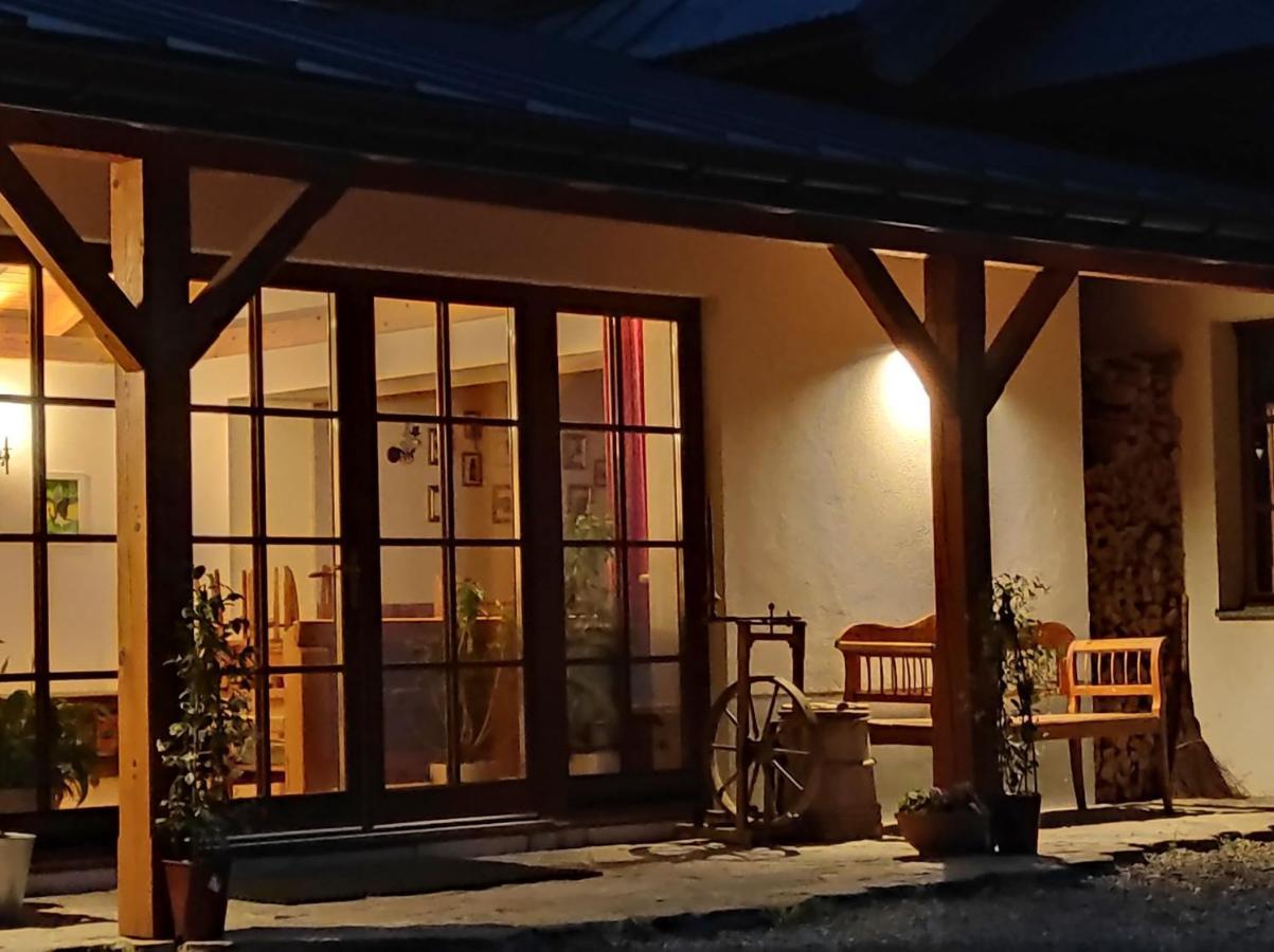 Hajstra Hotel Krempna Eksteriør billede