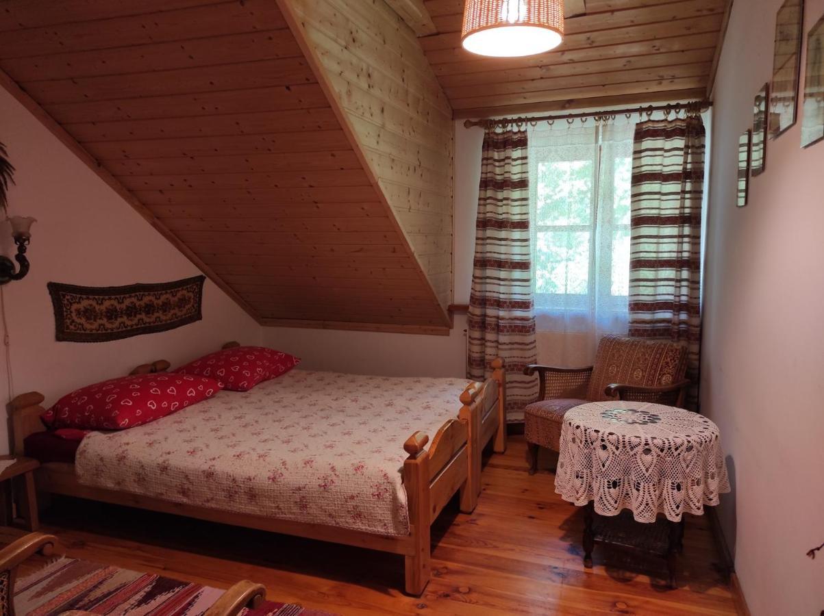 Hajstra Hotel Krempna Eksteriør billede