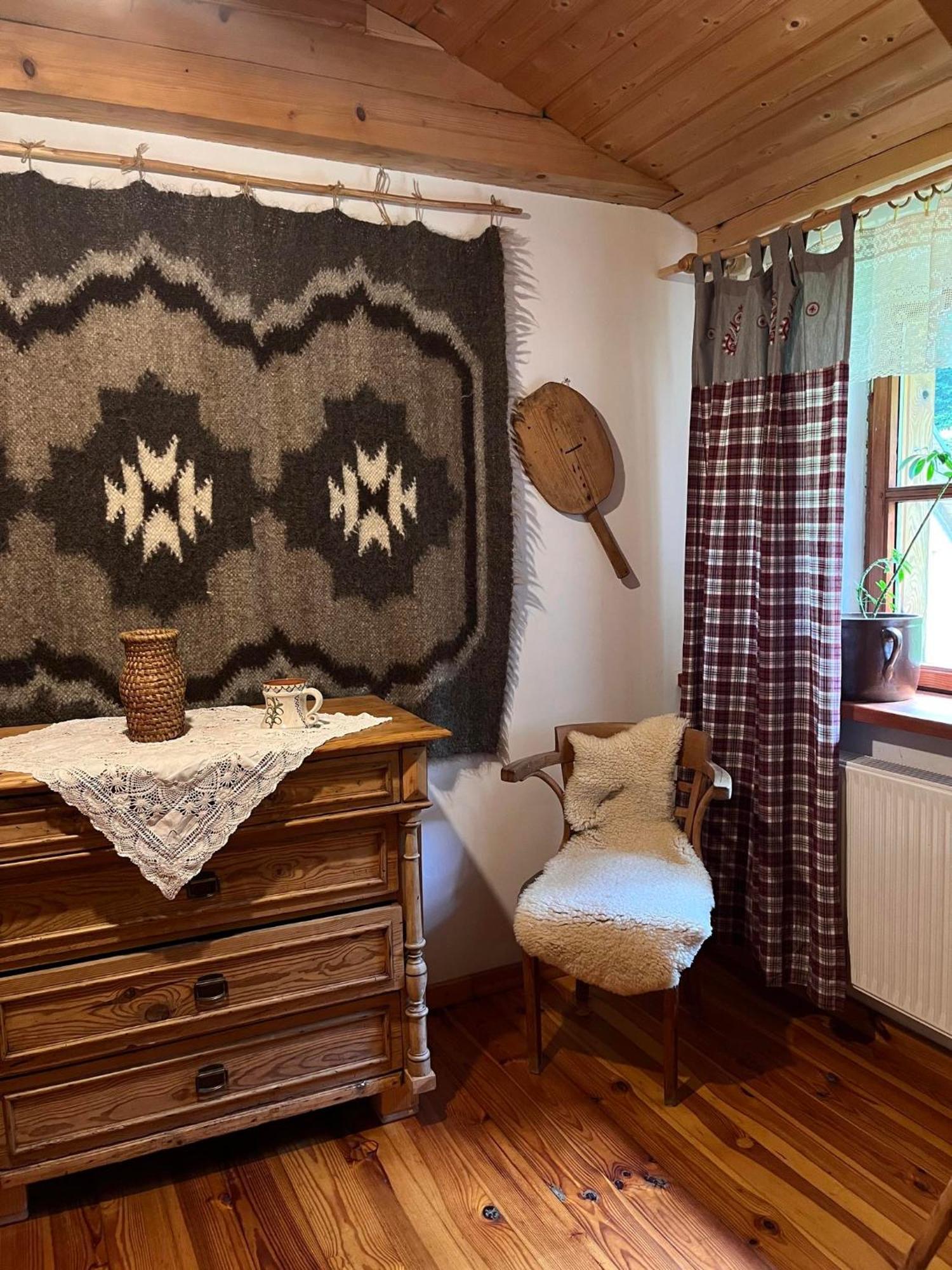 Hajstra Hotel Krempna Eksteriør billede