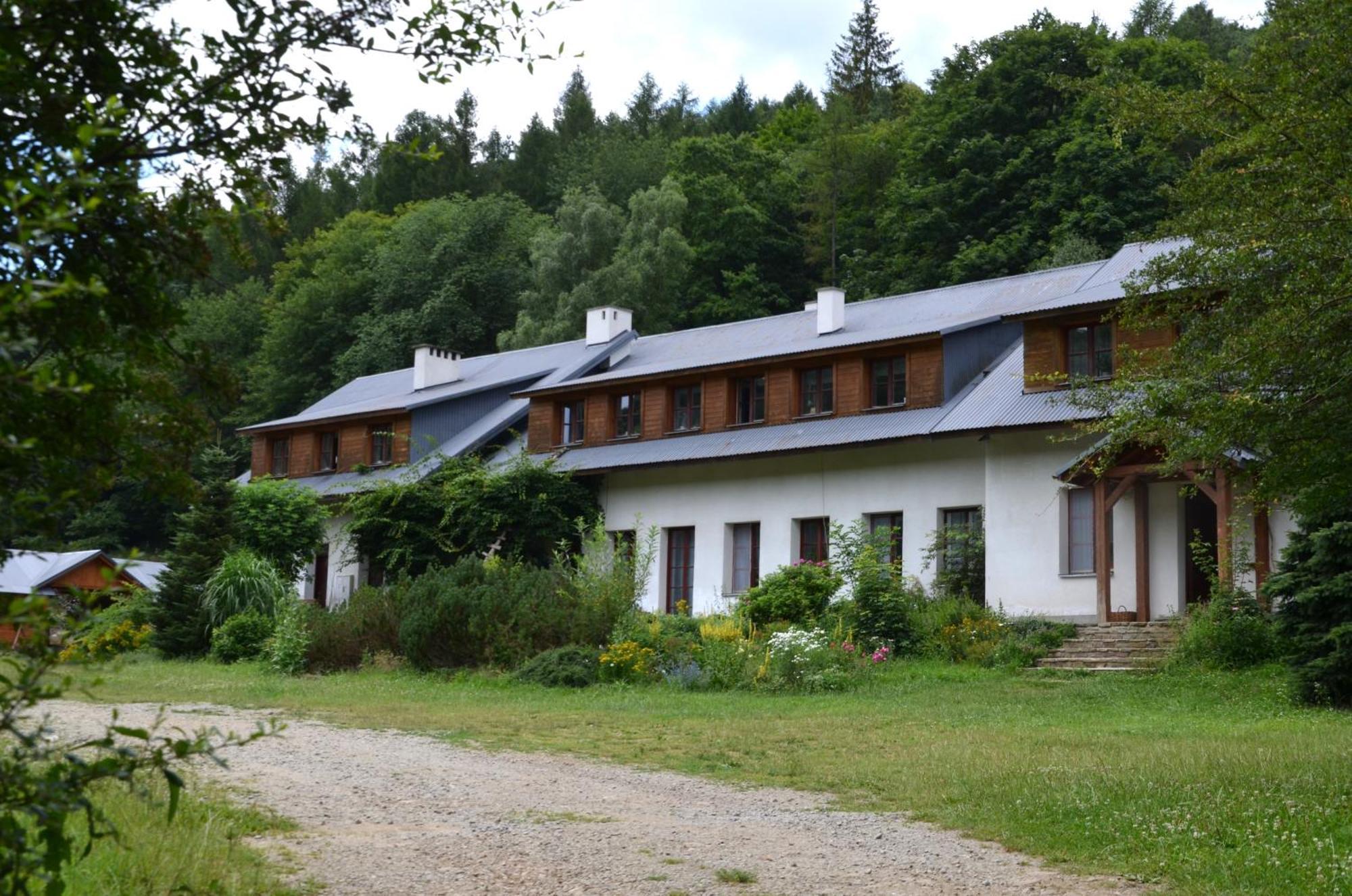 Hajstra Hotel Krempna Eksteriør billede